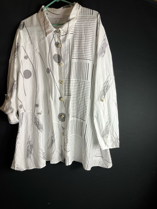 NorthStyle Tops - NorthStyle White Tunic with Black Abstract Linear and Dot Print